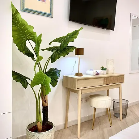Metro Ponte Lungo Apartmán