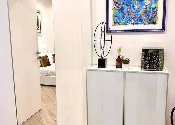 Apartment Metro Ponte Lungo *