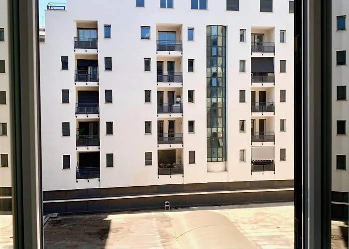 Metro Ponte Lungo * Roma